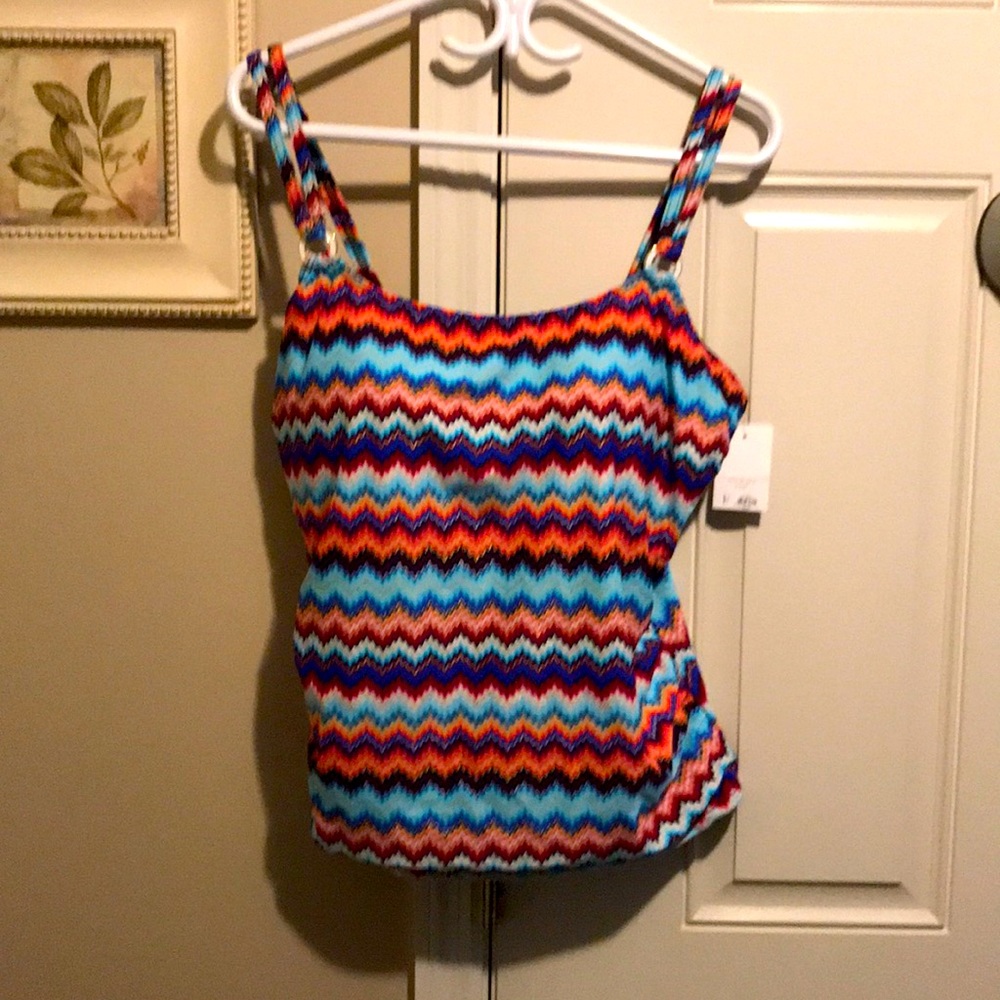 New never worn Tankini top